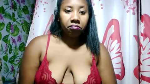 Snapshot of sanyah513 chatting on 06/26/26, 01:04 sanya online show from 06/26/26, 01:04