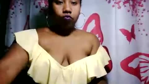 Snapshot of sanyah513 chatting on 07/01/26, 06:29 sanya online show from 07/01/26, 06:29