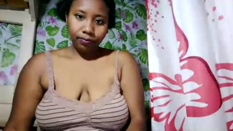 Snapshot of sanyah513 chatting on 07/24/26, 08:23 sanya online show from 07/24/26, 08:23