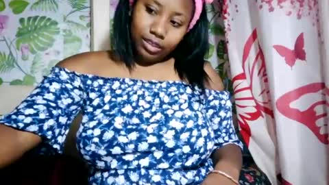 Snapshot of sanyah513 chatting on 08/05/26, 06:38 sanya online show from 08/05/26, 06:38