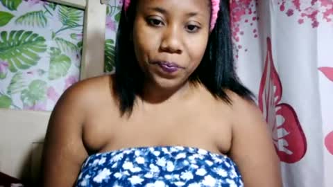 Snapshot of sanyah513 chatting on 08/06/26, 05:04 sanya online show from 08/06/26, 05:04