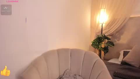 Snapshot of saori_newman chatting on 07/09/26, 11:58 Saori online show from 07/09/26, 11:58