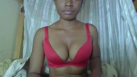 Snapshot of saphiana chatting on 09/26/25, 04:27 saphia online show from 09/26/25, 04:27