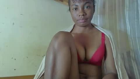 Snapshot of saphiana chatting on 09/28/25, 11:15 saphia online show from 09/28/25, 11:15