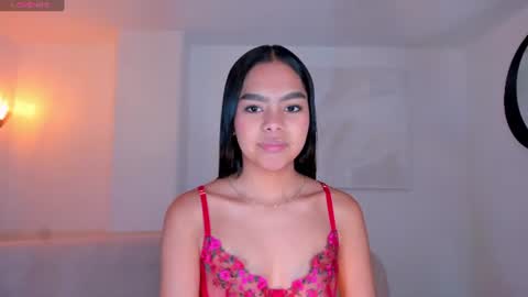 Saphira James online show from 06/25/26, 05:12