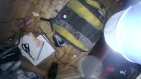 Snapshot of saphirrr81 chatting on 02/18/26, 02:07 saphirrr81 online show from 02/18/26, 02:07