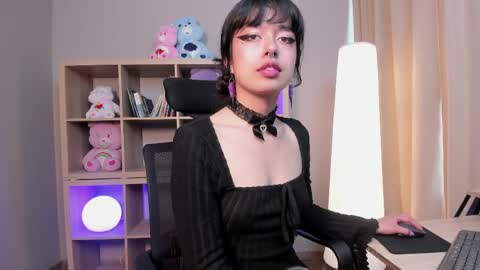 saphyralux online show from 06/06/26, 08:24