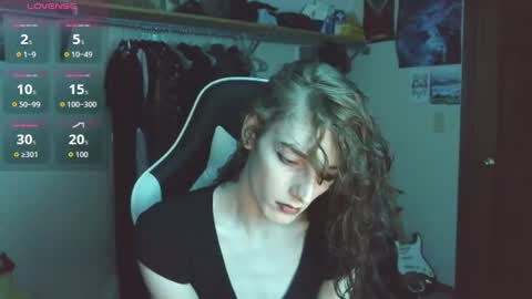 Snapshot of sapphicvoid chatting on 07/04/26, 03:56 Jade online show from 07/04/26, 03:56