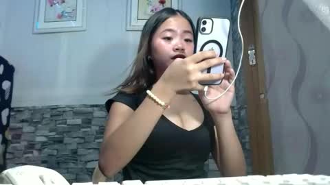 Snapshot of sapphire_amora chatting on 11/06/25, 08:04 sapphire_amora online show from 11/06/25, 08:04