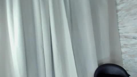 steph online show from 12/18/25, 12:38