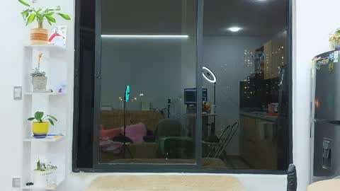 Snapshot of sapphire_mei866 chatting on 04/22/26, 02:03 safir online show from 04/22/26, 02:03