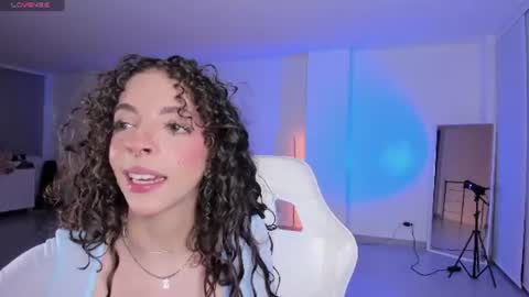 Snapshot of sapphire_venus chatting on 06/15/26, 12:57 Valerin online show from 06/15/26, 12:57