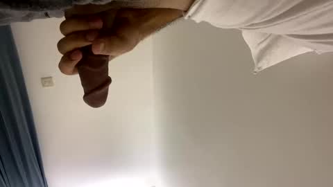 Snapshot of saqib332243 chatting on 03/31/26, 12:01 saqib332243 online show from 03/31/26, 12:01