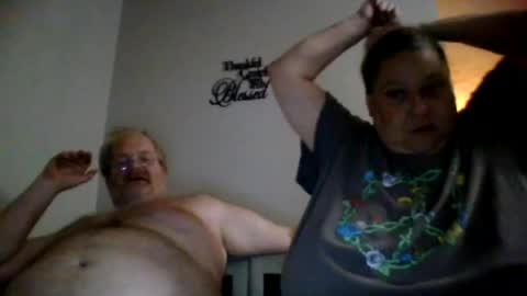 Snapshot of sar_jerbear chatting on 05/03/26, 01:11 SarahJerry online show from 05/03/26, 01:11