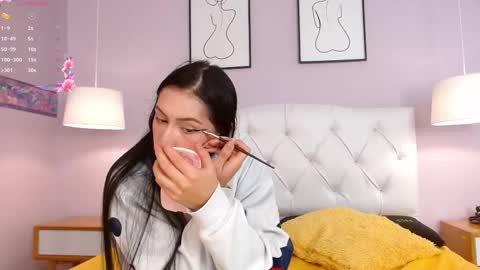 Snapshot of sara17_ chatting on 10/03/25, 08:50 Sara online show from 10/03/25, 08:50