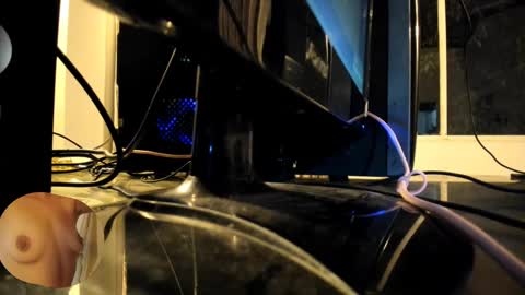 Sara online show from 01/11/25, 03:34