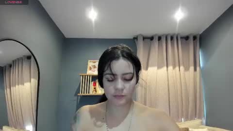 Snapshot of sara__michell chatting on 07/18/26, 11:58 online show from 07/18/26, 11:58