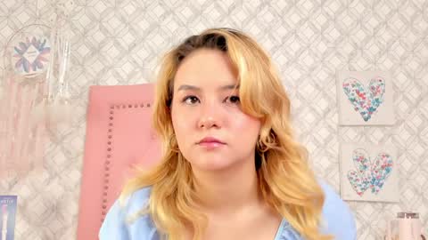 Sara online show from 02/09/25, 03:43