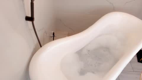 Sara online show from 03/08/25, 06:43