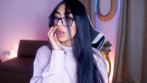 Snapshot of sara_albrecht chatting on 12/20/24, 01:00 Sara  online show from 12/20/24, 01:00