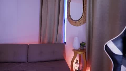 Snapshot of sara_albrecht chatting on 01/07/25, 12:41 Sara  online show from 01/07/25, 12:41