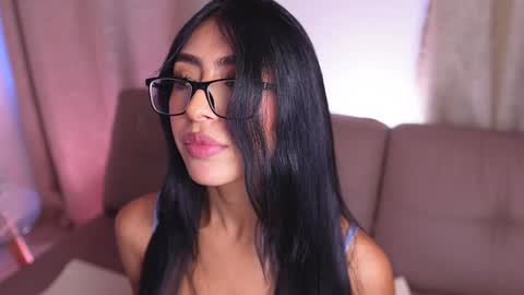 Snapshot of sara_albrecht chatting on 01/27/25, 03:50 Sara  online show from 01/27/25, 03:50