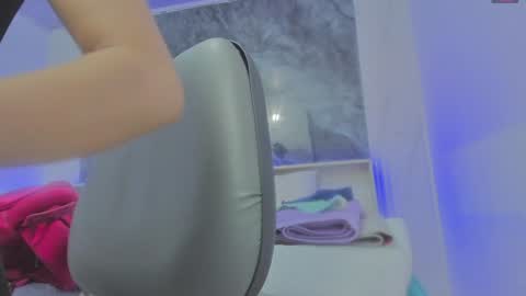 sara allenx online show from 02/08/25, 11:33