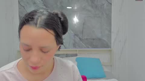 sara allenx online show from 02/14/25, 11:42