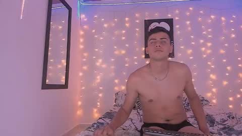 Snapshot of sara_and_anderson_ chatting on 02/19/25, 08:41 sara and anderson online show from 02/19/25, 08:41