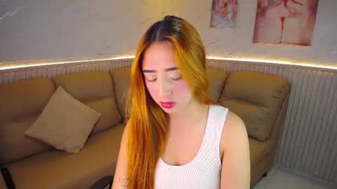 Snapshot of sara_angeelss chatting on 08/04/26, 01:25 Sara... online show from 08/04/26, 01:25