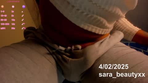 Snapshot of sara_beautyxx chatting on 02/04/25, 06:06 I am Sofia GEMINIS  online show from 02/04/25, 06:06