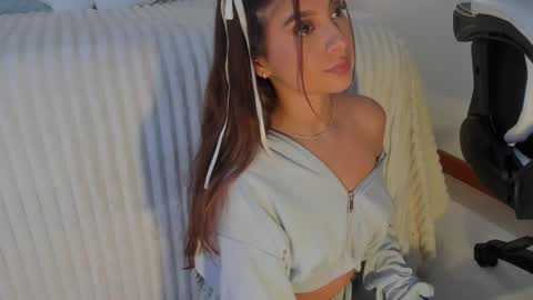 Snapshot of sara_beltran chatting on 03/08/25, 03:50 Sara online show from 03/08/25, 03:50