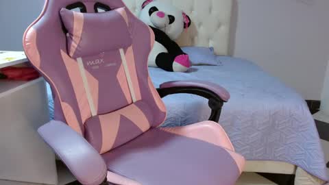 sara_blomd online show from 04/17/26, 04:15