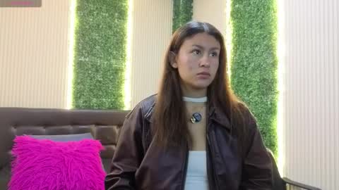 Snapshot of sara_blue13 chatting on 02/28/26, 11:44 Sara online show from 02/28/26, 11:44