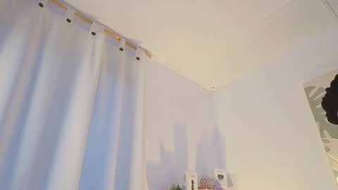 Sara online show from 12/16/25, 08:03