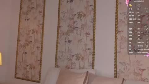 Snapshot of sara_castro24 chatting on 05/23/26, 06:34 Sara online show from 05/23/26, 06:34