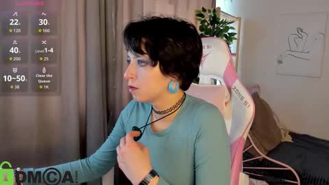 Sarah online show from 10/24/25, 05:26