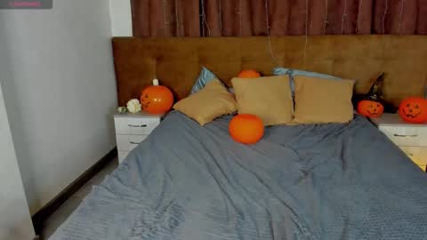 Sarah online show from 10/29/25, 10:06