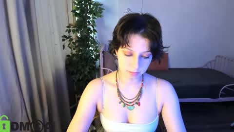 Sarah online show from 11/06/25, 06:36