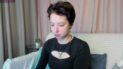 Sarah online show from 12/03/25, 02:08