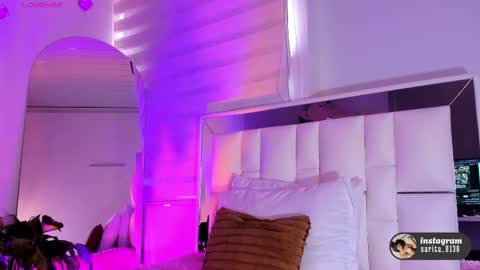 Sara online show from 09/23/25, 06:33