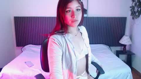 sara_guerreiro online show from 12/01/25, 02:00