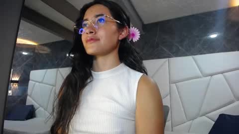 Sara online show from 05/12/26, 12:35