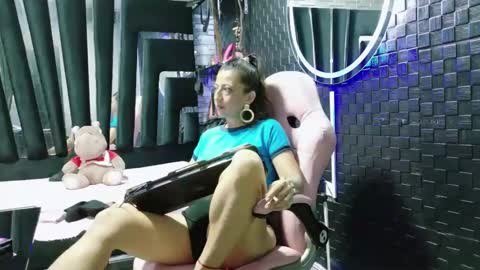 no limits sarah online show from 01/31/25, 03:52