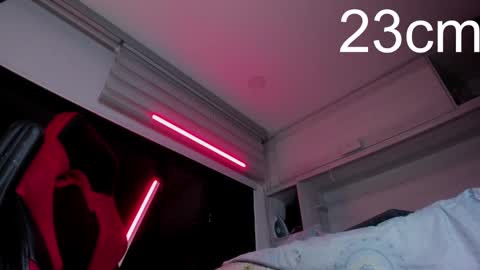 sara_hunter1 online show from 09/24/25, 04:27