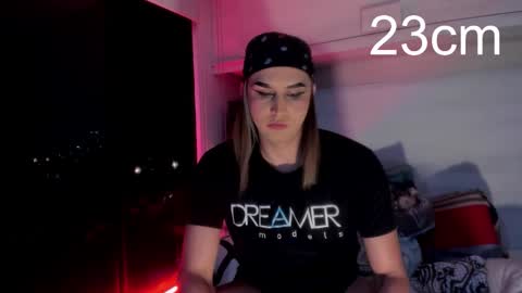 sara_hunter1 online show from 10/18/25, 01:19