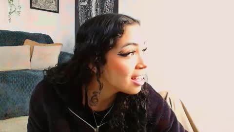 Snapshot of sara_jhonsonn chatting on 12/02/25, 12:54 Sara Jhonson online show from 12/02/25, 12:54