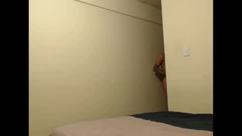 sara_johnson__ online show from 02/28/25, 04:43