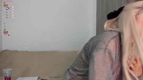 Sara  new account  give me thomb up  Follow me   help me reach 15k followers again   online show from 01/25/25, 10:50