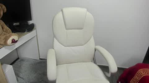 sarah  LIZCANO....... online show from 02/27/25, 01:49